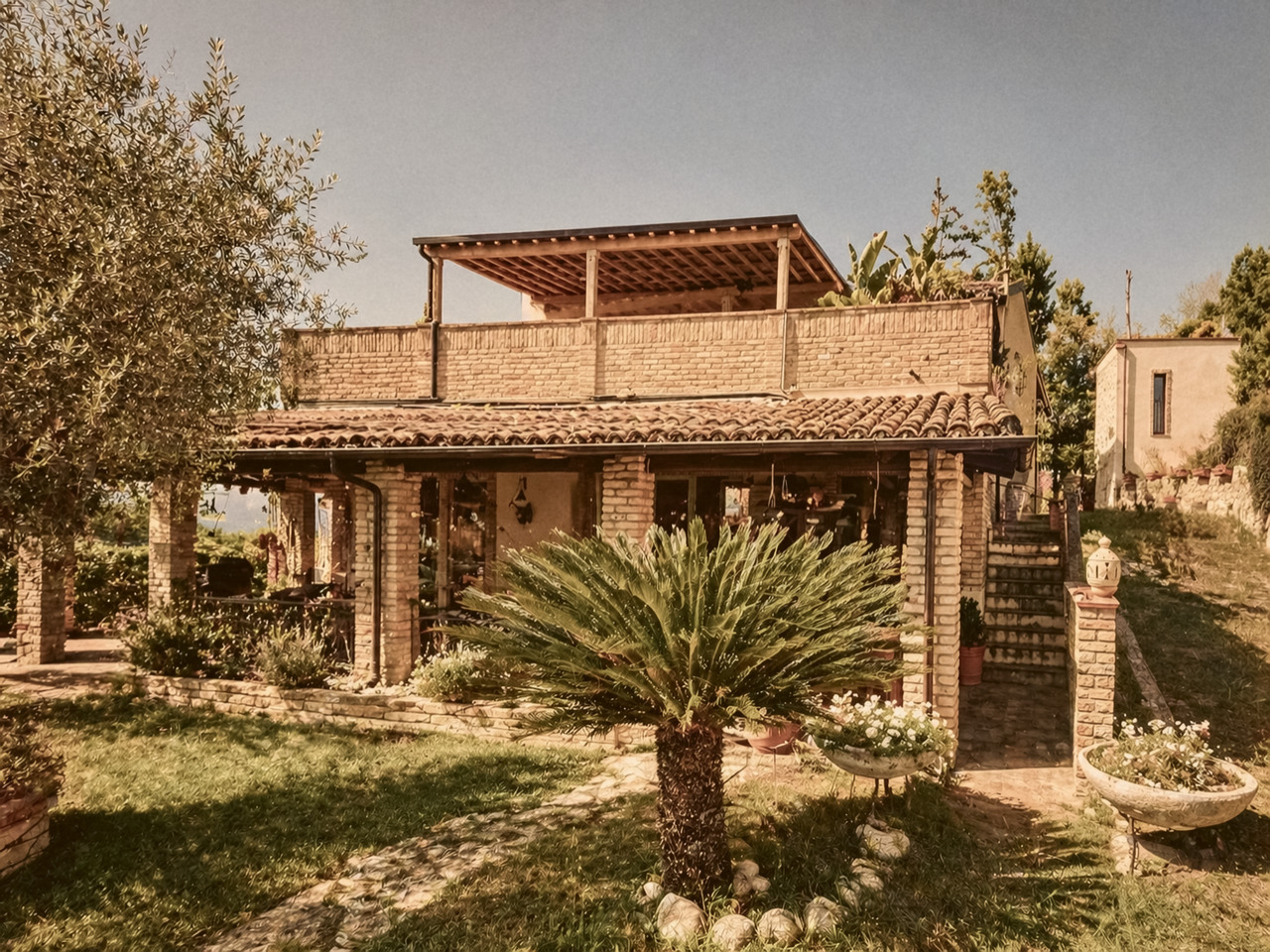 Casa Vuscichè — la facciata, Abruzzo